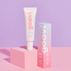 make-up essential

