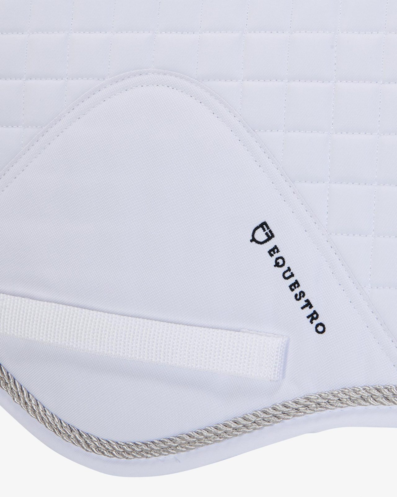 Shaped jumping saddle pad in cotton