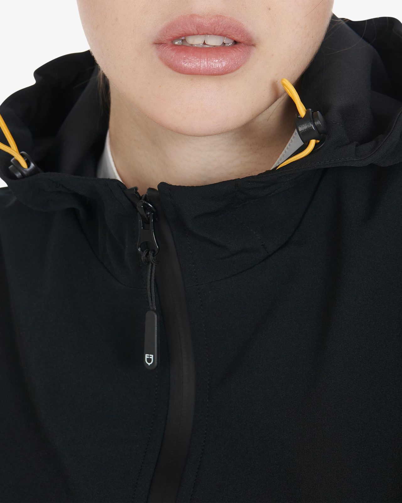 Giacca donna softshell slim fit zip antivento