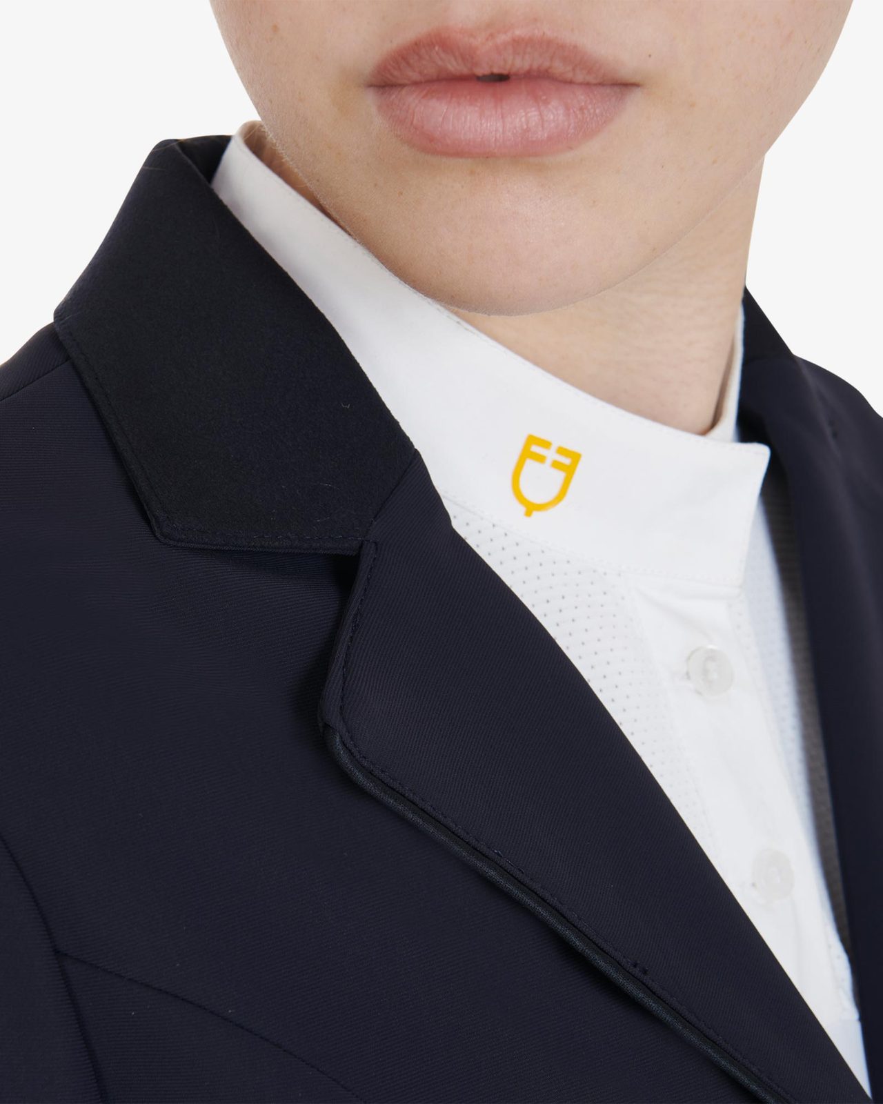 Women's three-button competition jacket