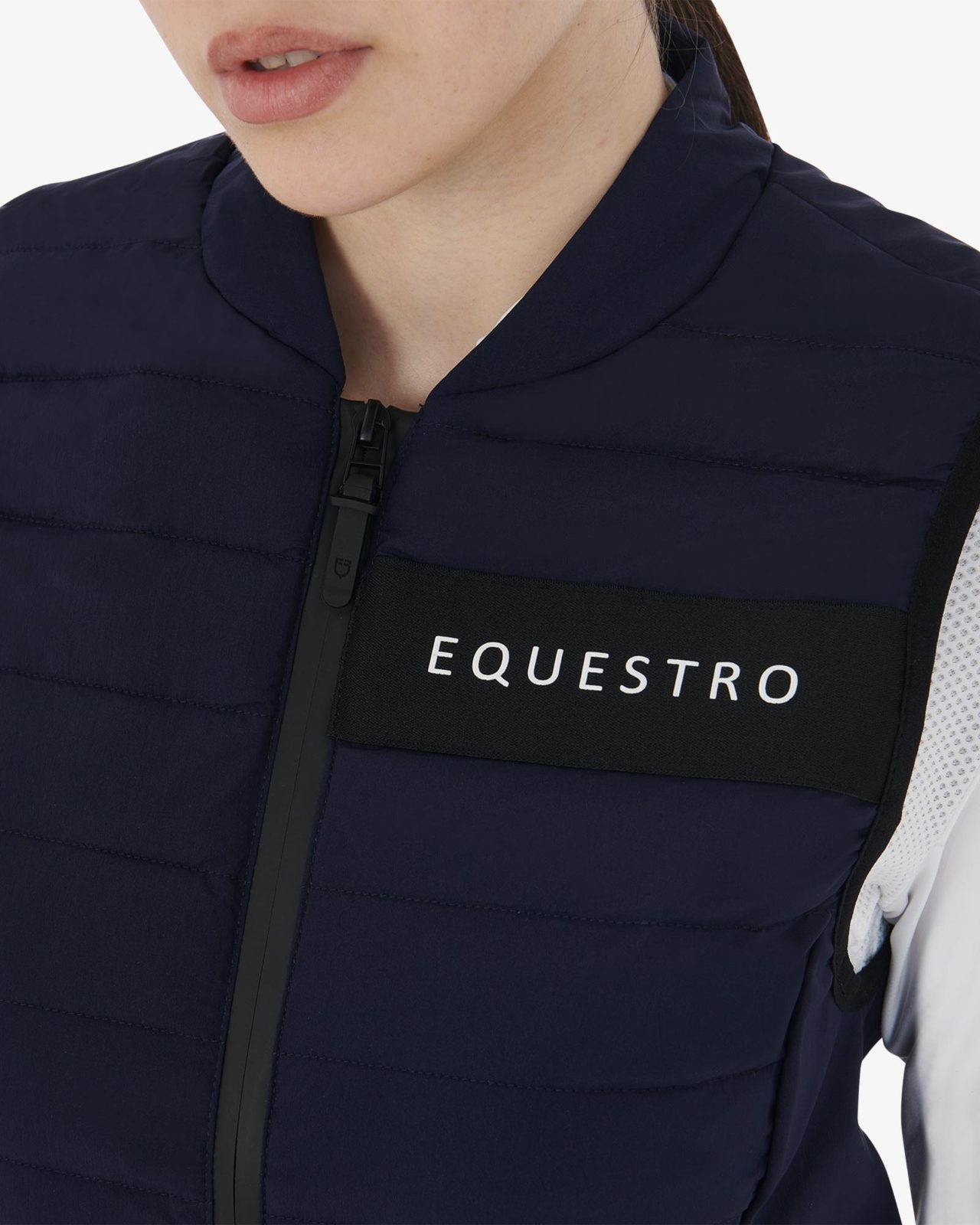 Women's vest in windproof technical fabric