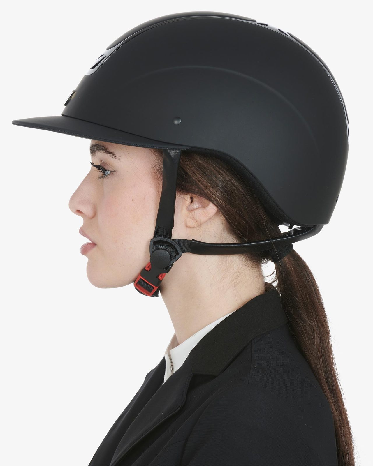 Ultra-light helmet with silk-effect shell