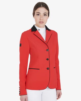 Women's three-button competition jacket