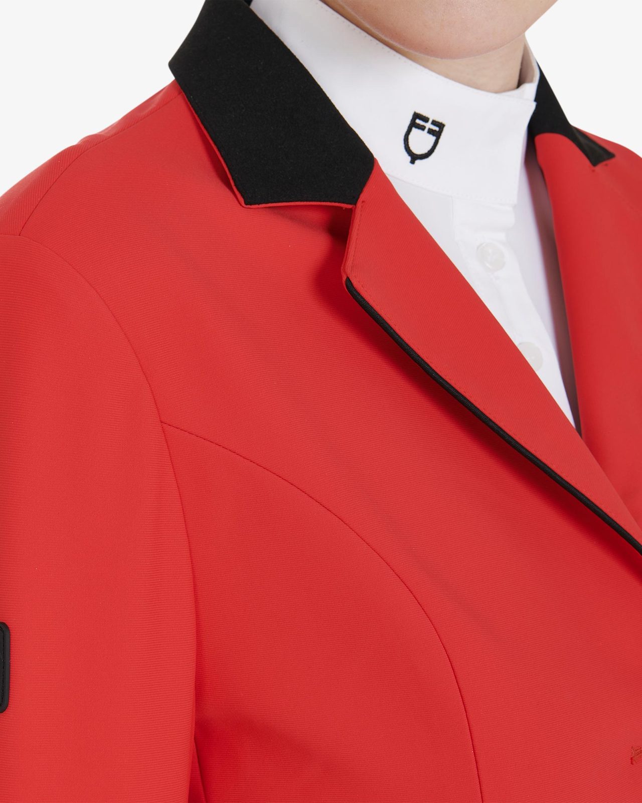 Women's three-button competition jacket