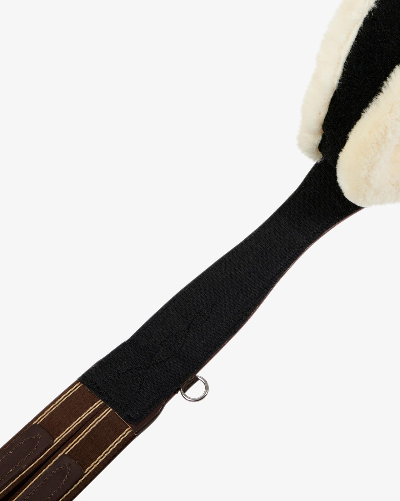 Jumping girth with synthetic lambskin