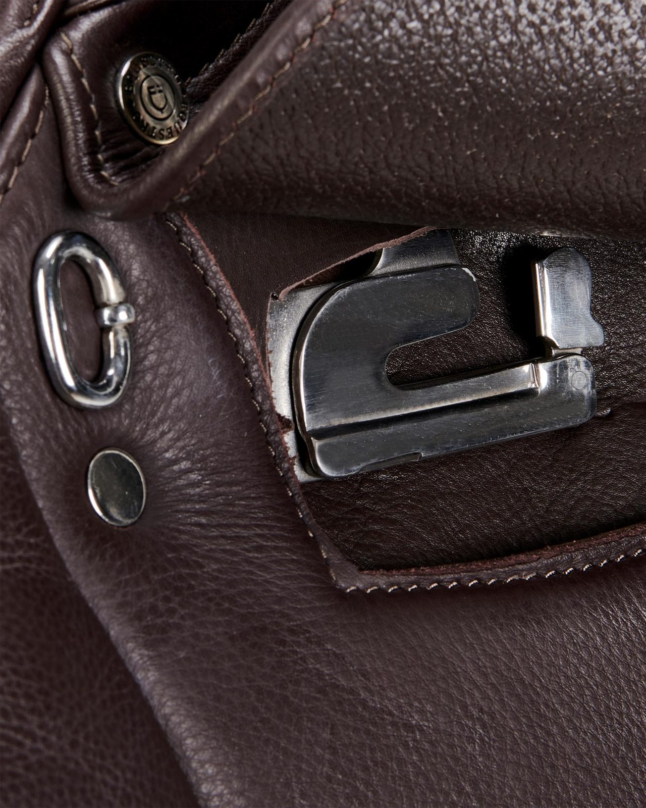 Jumping saddle double leather