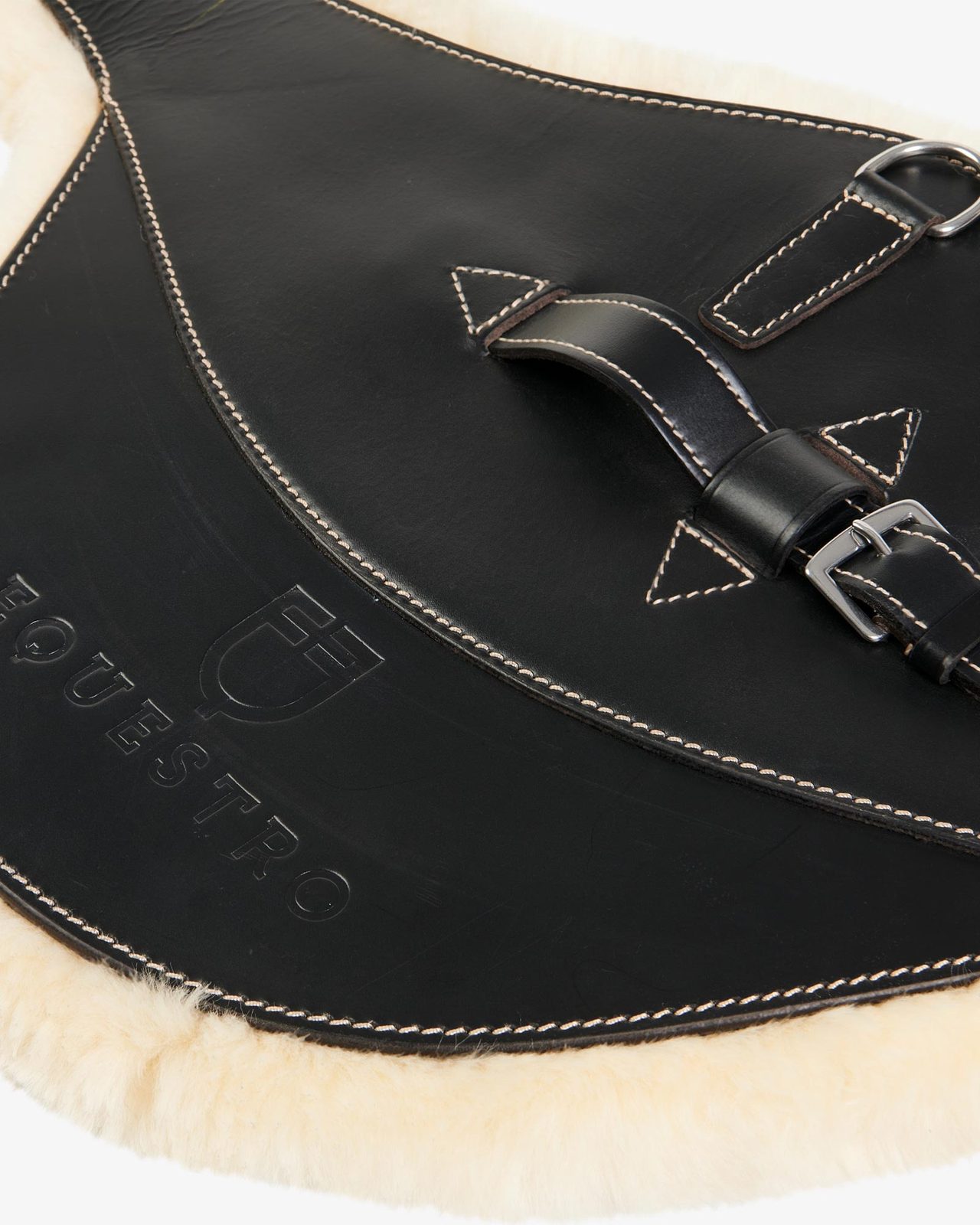 Jumping girth with belly guard for English saddle