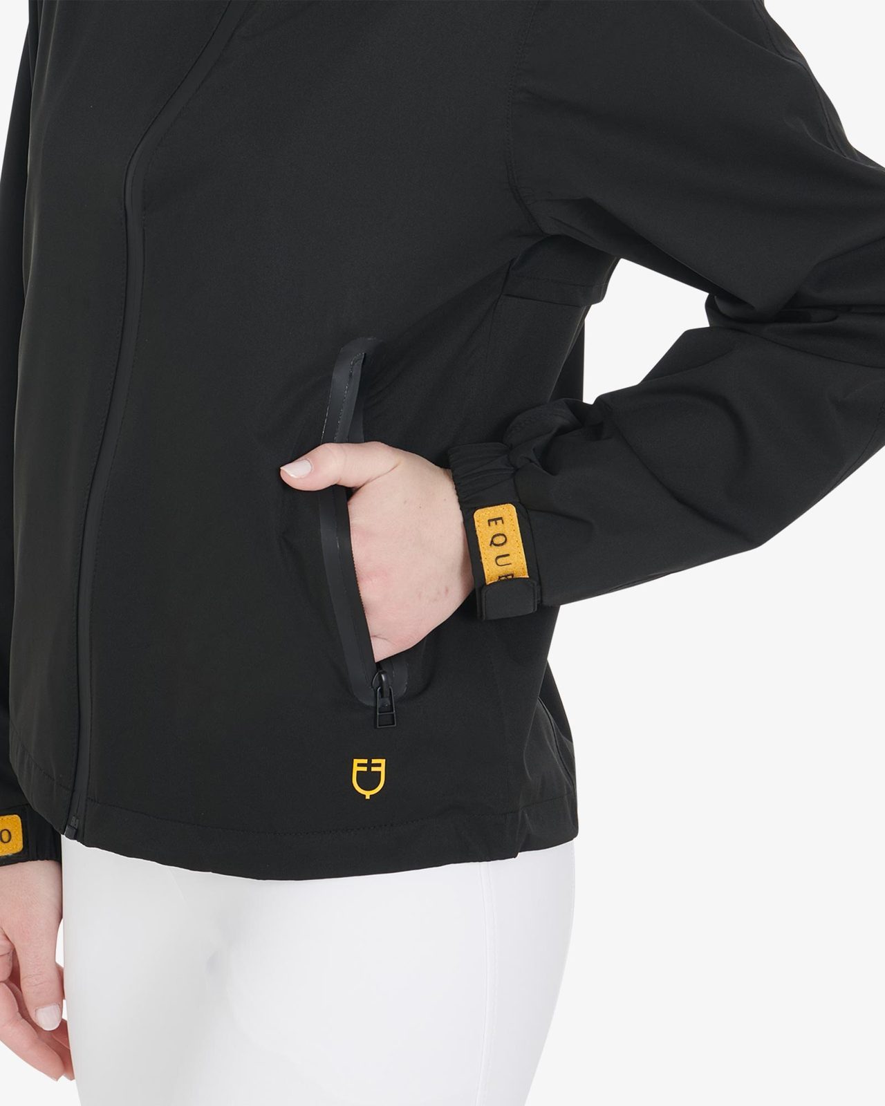 Women's three-layer technical raincoat