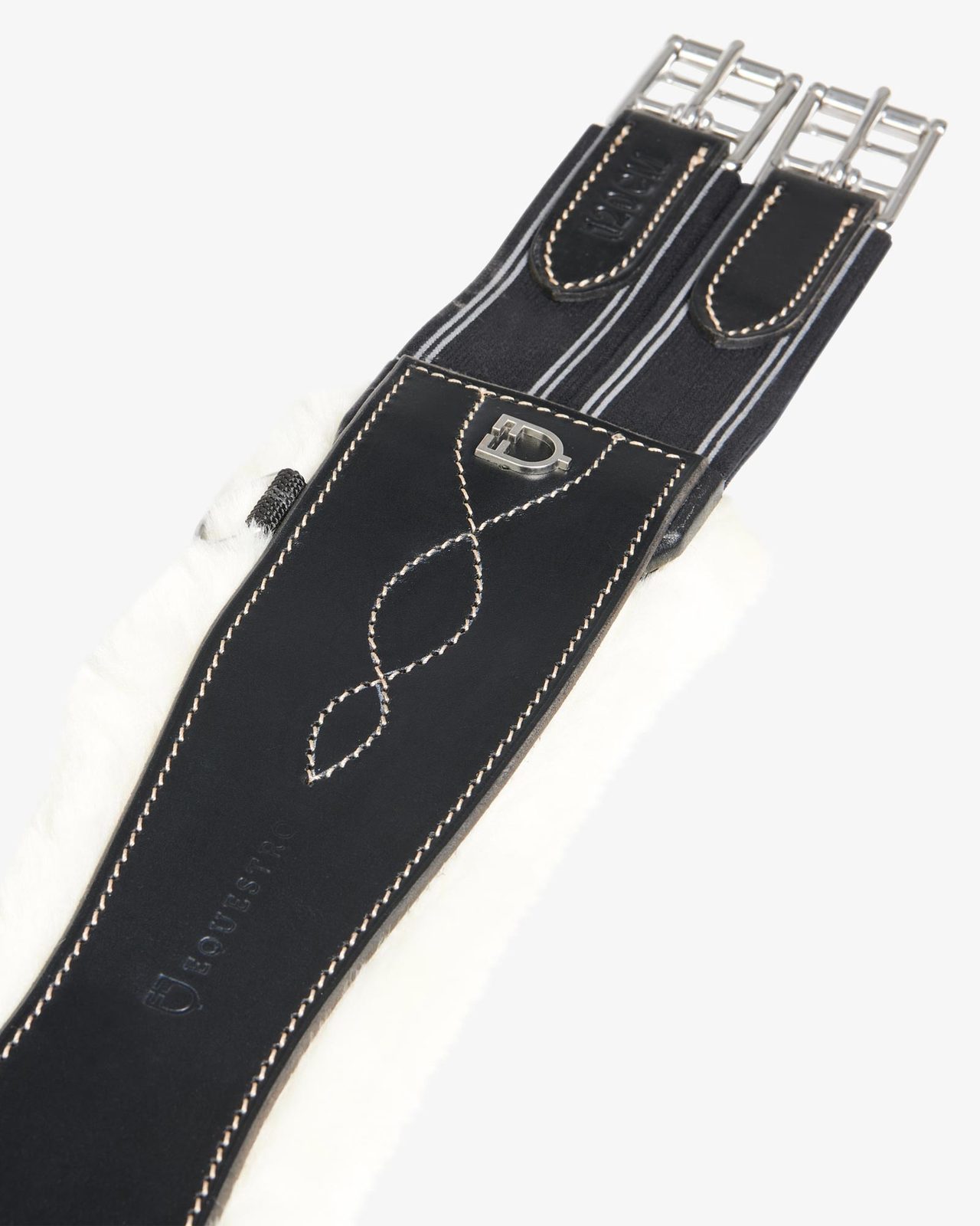 Jumping girth with synthetic lambskin