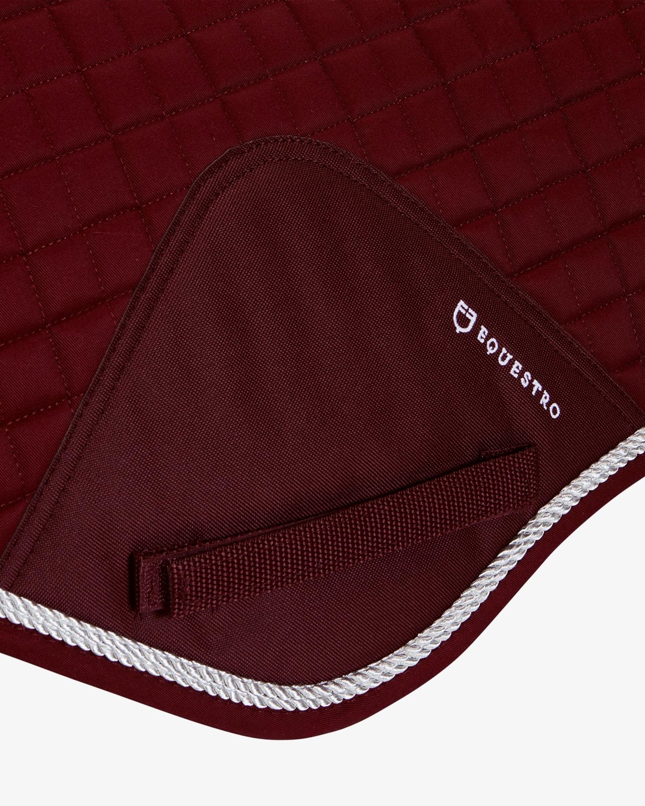 Shaped jumping saddle pad in cotton