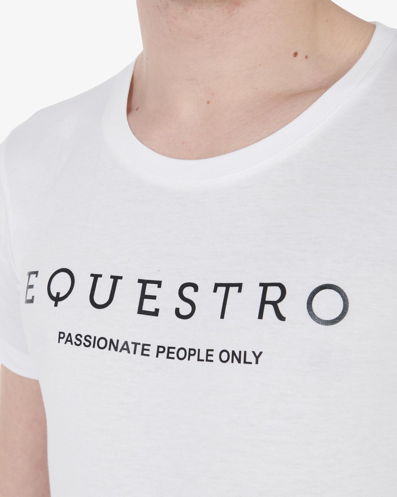 T-shirt uomo slim fit con scritta Equestro