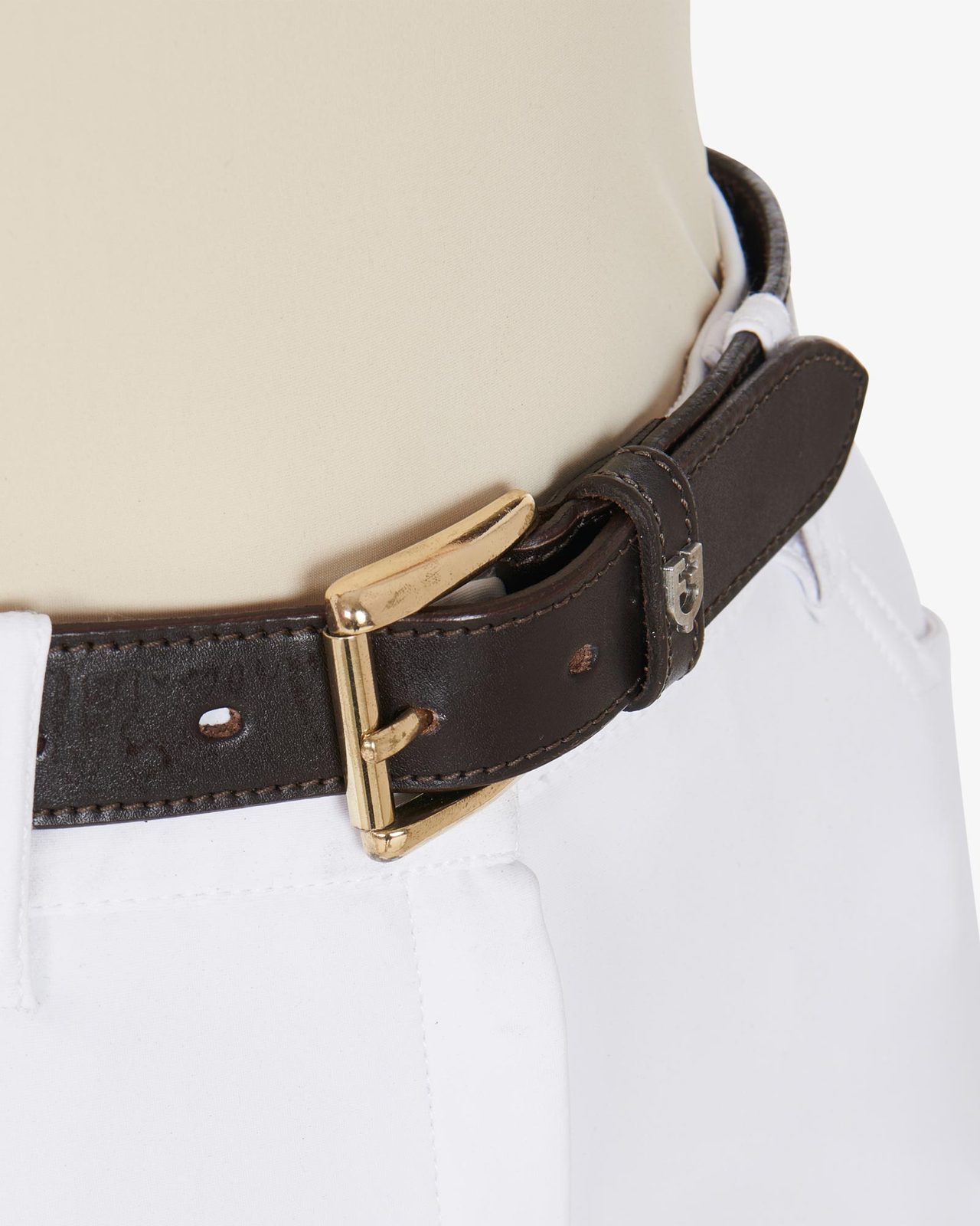 Leather belt with snaffle bits