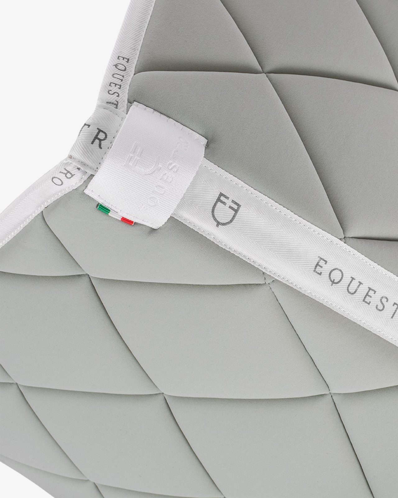 Jumping saddle pad technical fabric with logo