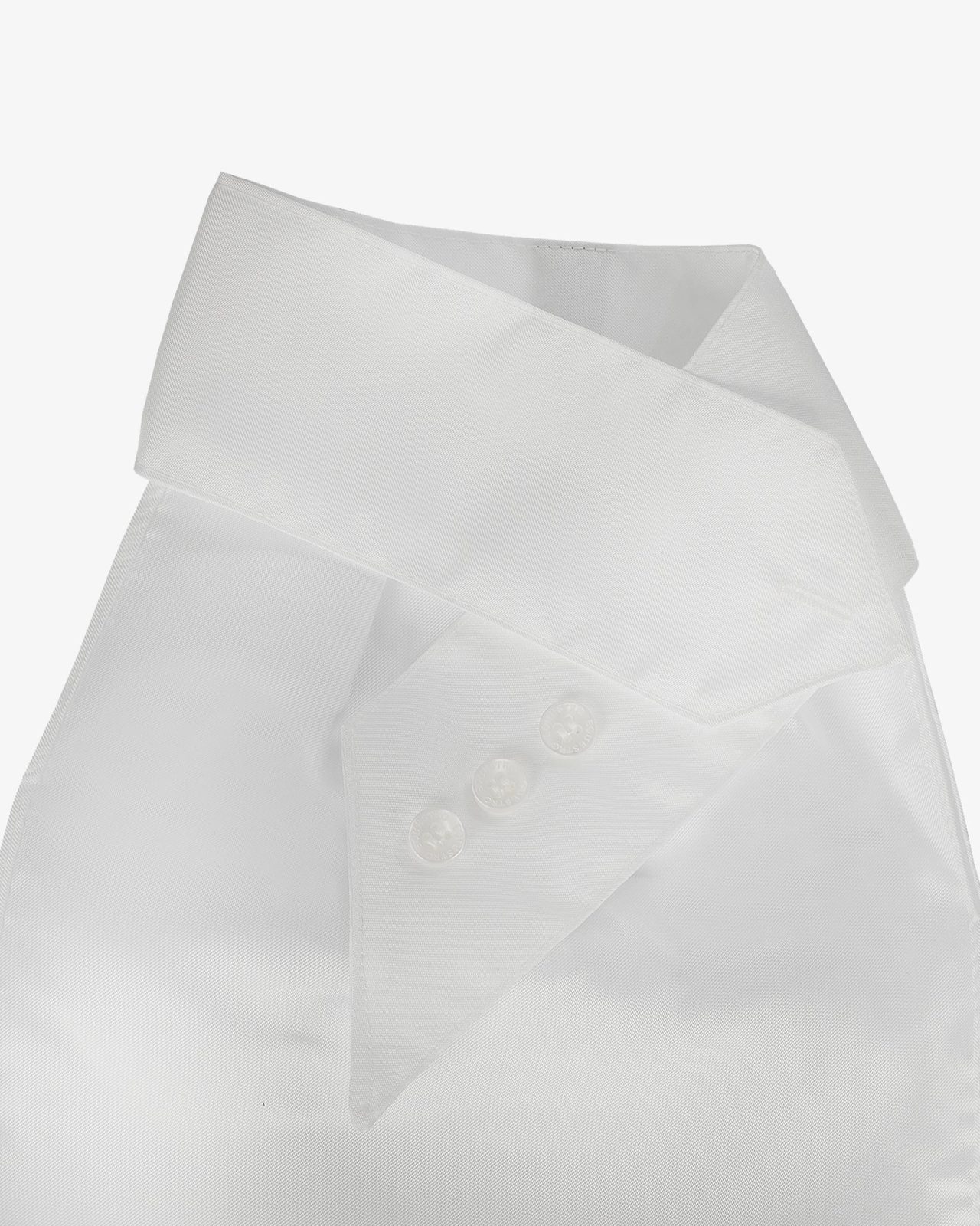 Competition plastron with embroidered logo