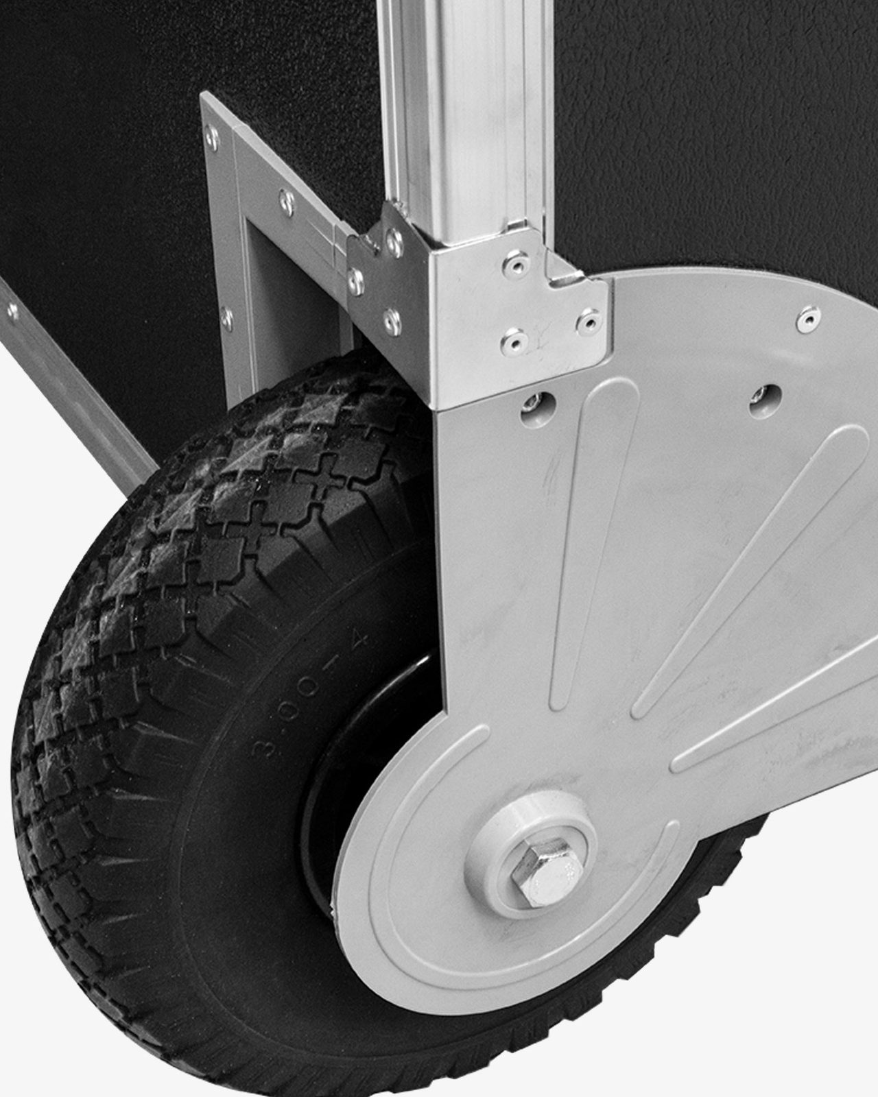 Double door vertical trunk
