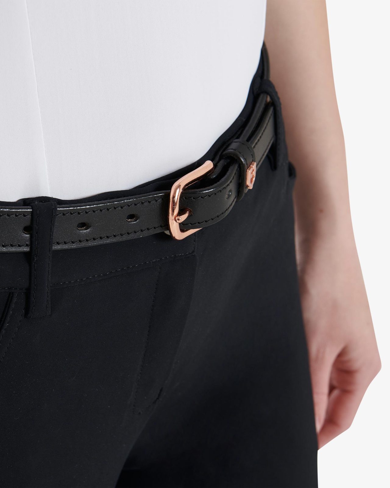 Leather belt with rose gold clincher