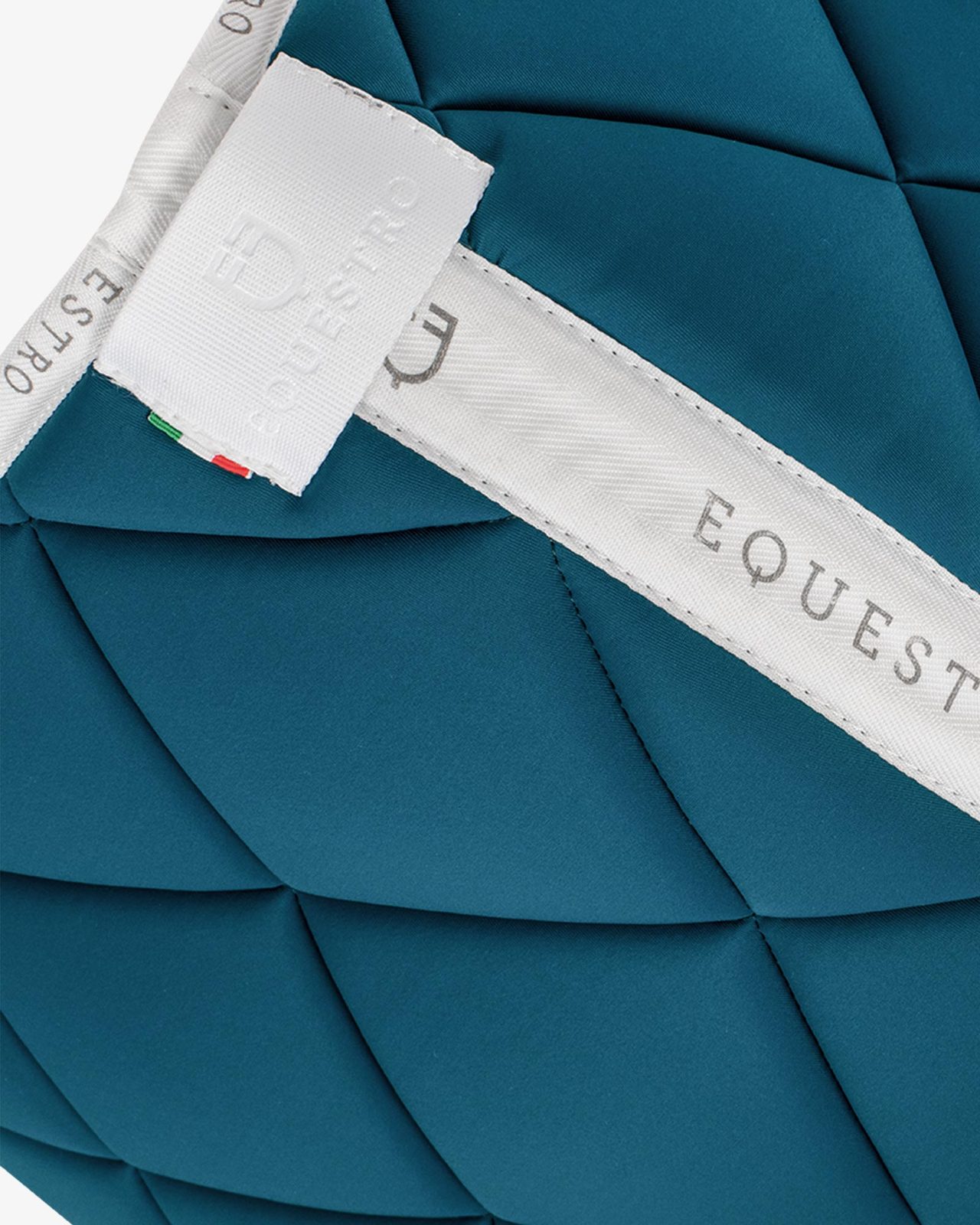 Jumping saddle pad technical fabric with logo