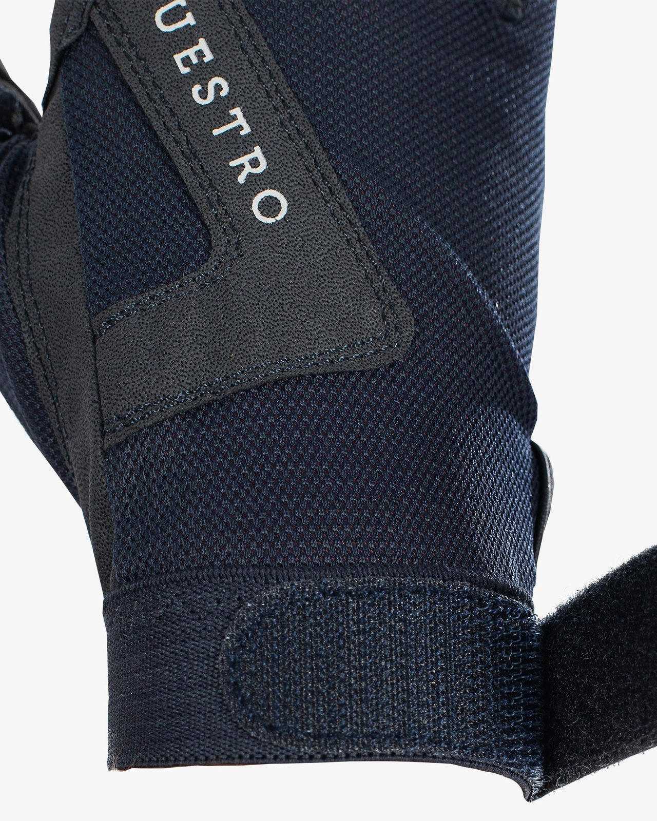 Gloves in technical fabric