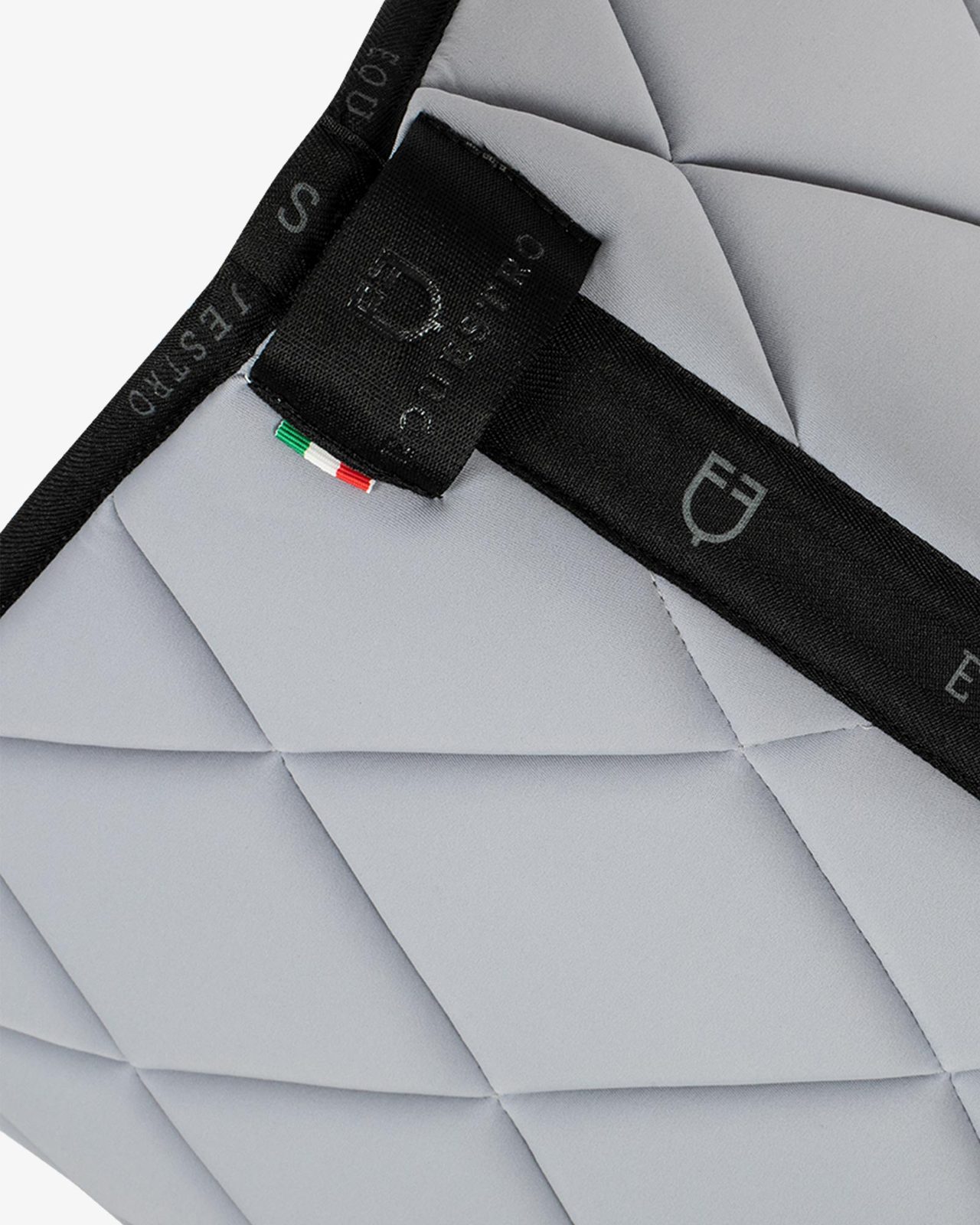 Jumping saddle pad technical fabric with logo