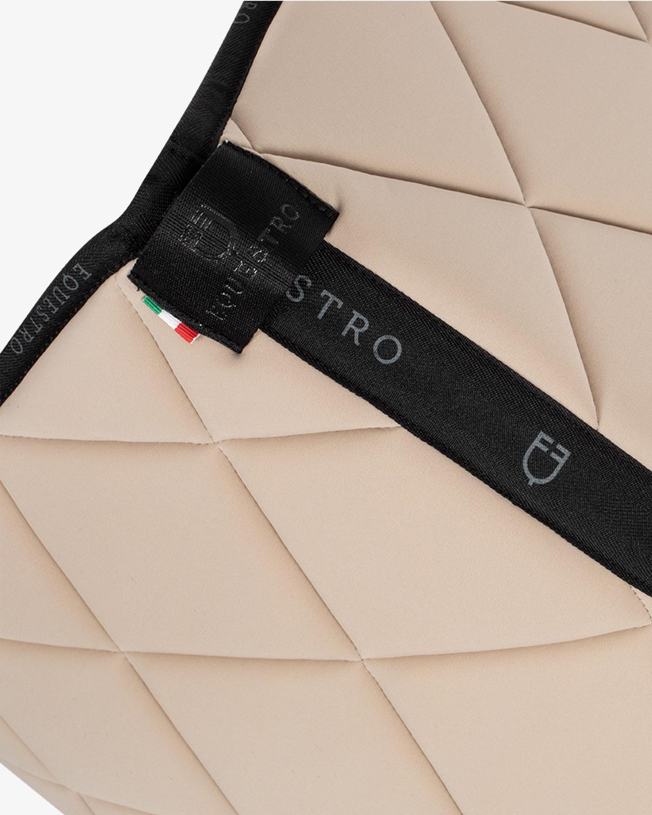 Jumping saddle pad technical fabric with logo