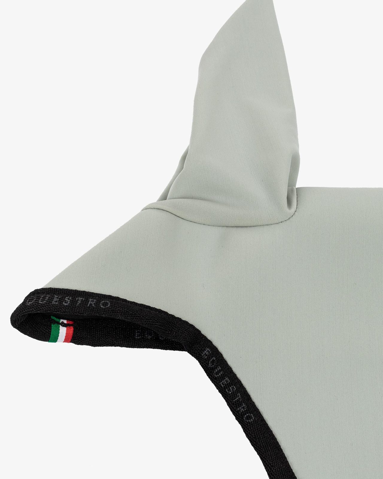 Fly veil in technical fabric with noseband attachment