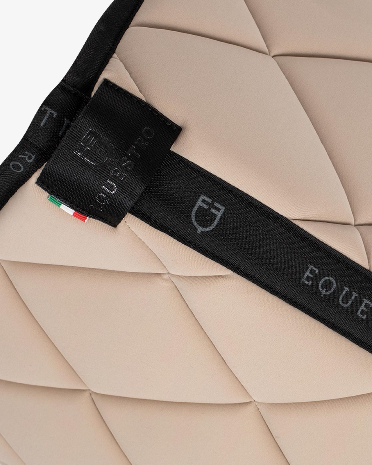 Dressage saddle pad technical fabric with logo