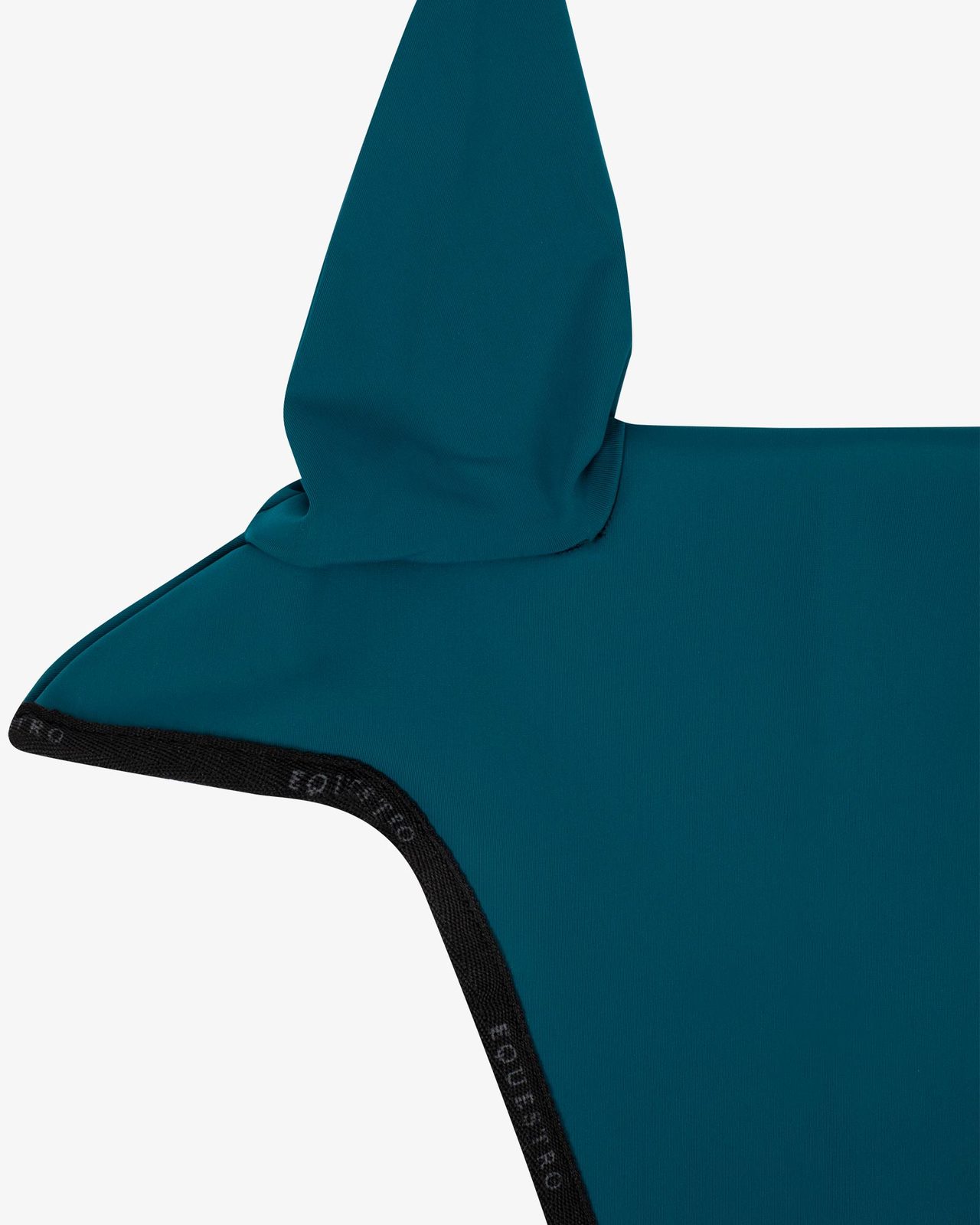 Fly veil in technical fabric with noseband attachment