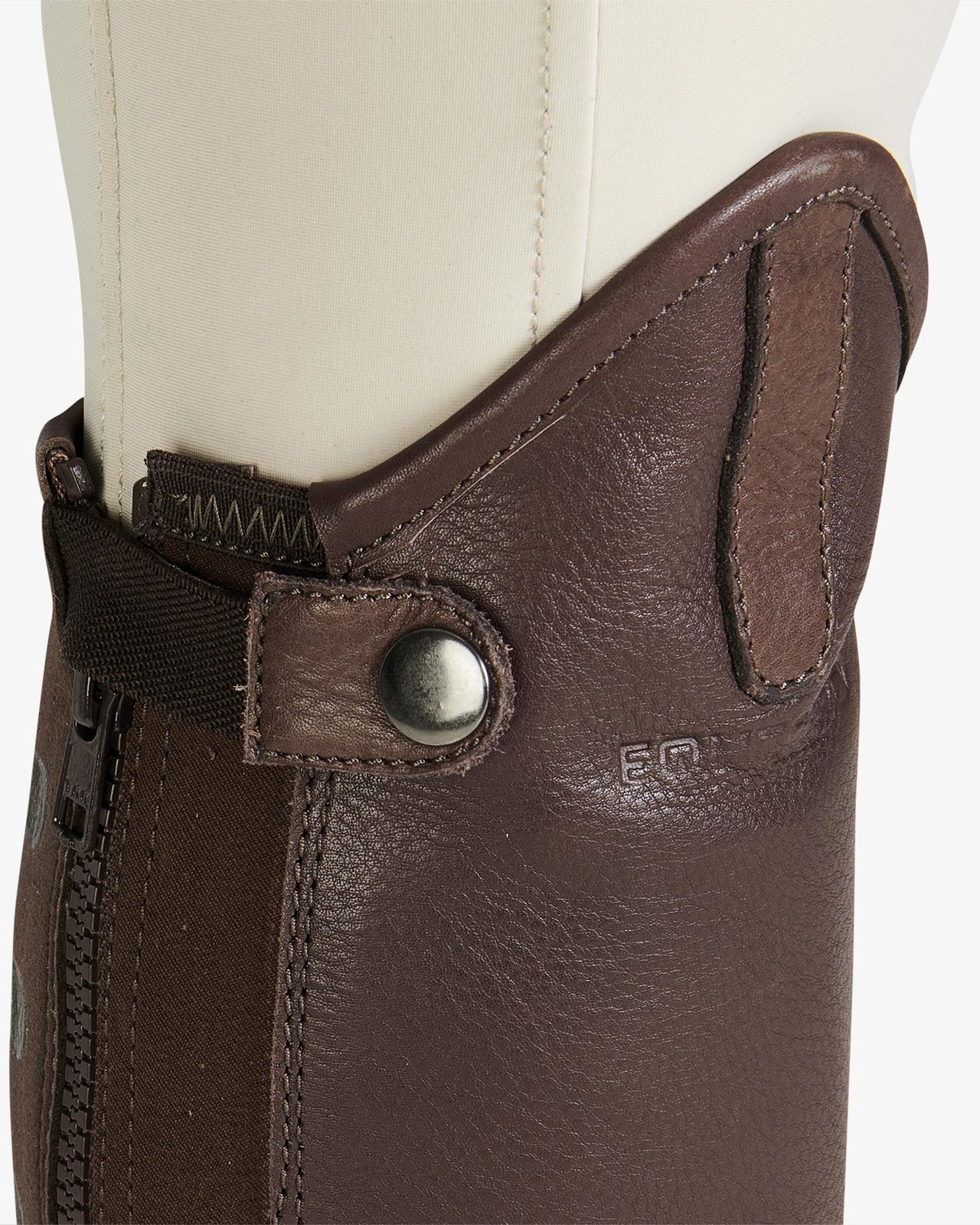 Unisex gaiters with silicone inserts