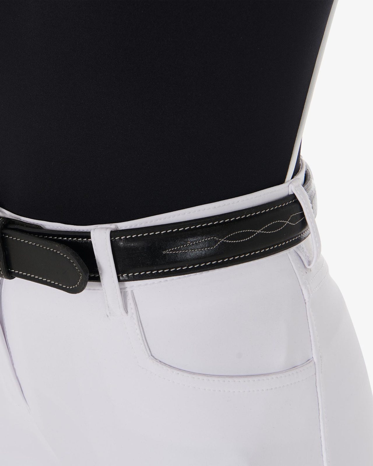 Cintura in cuoio con ricami in bianco e nero