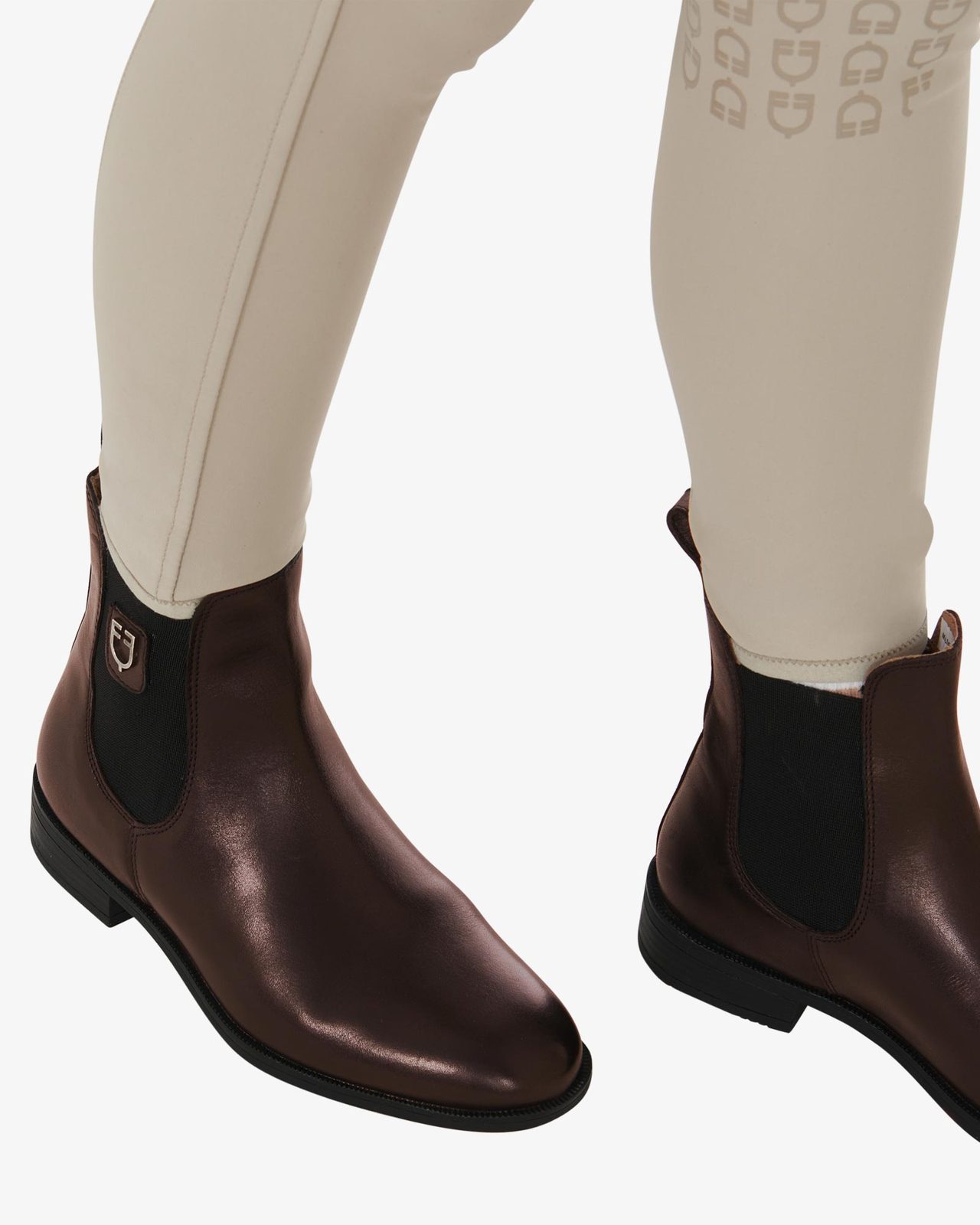 Stivaletti unisex con elastici laterali