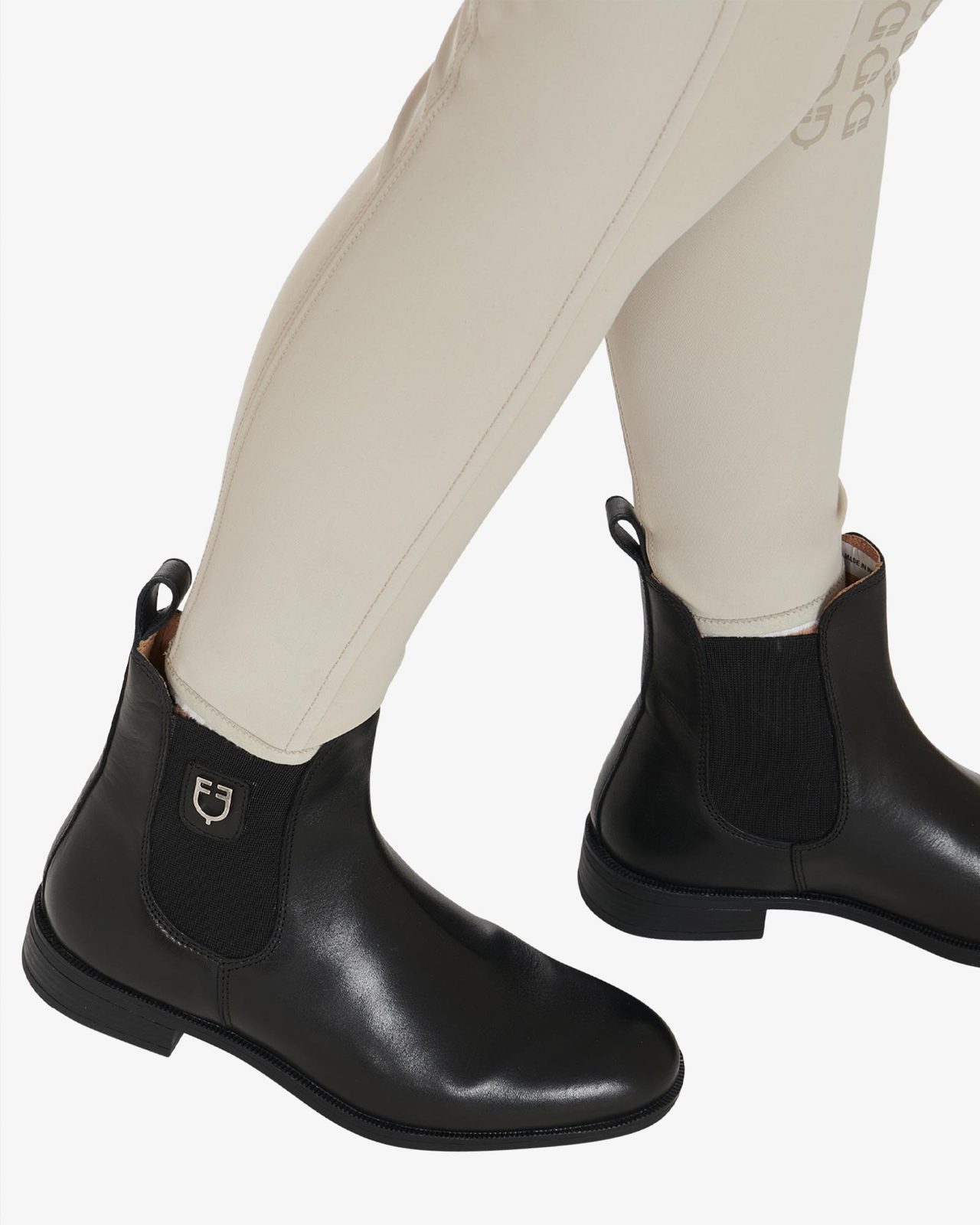 Unisex ankle boots with side elastics
