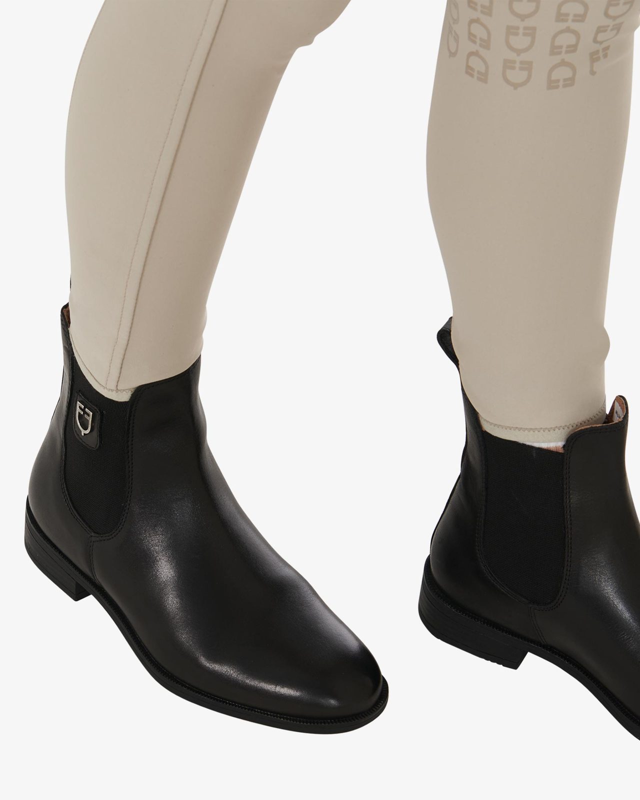Unisex ankle boots with side elastics