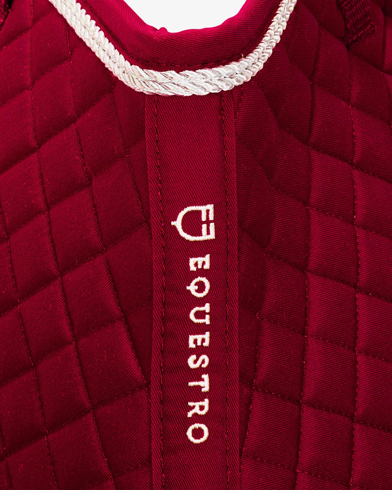 Shaped jumping saddle pad in cotton