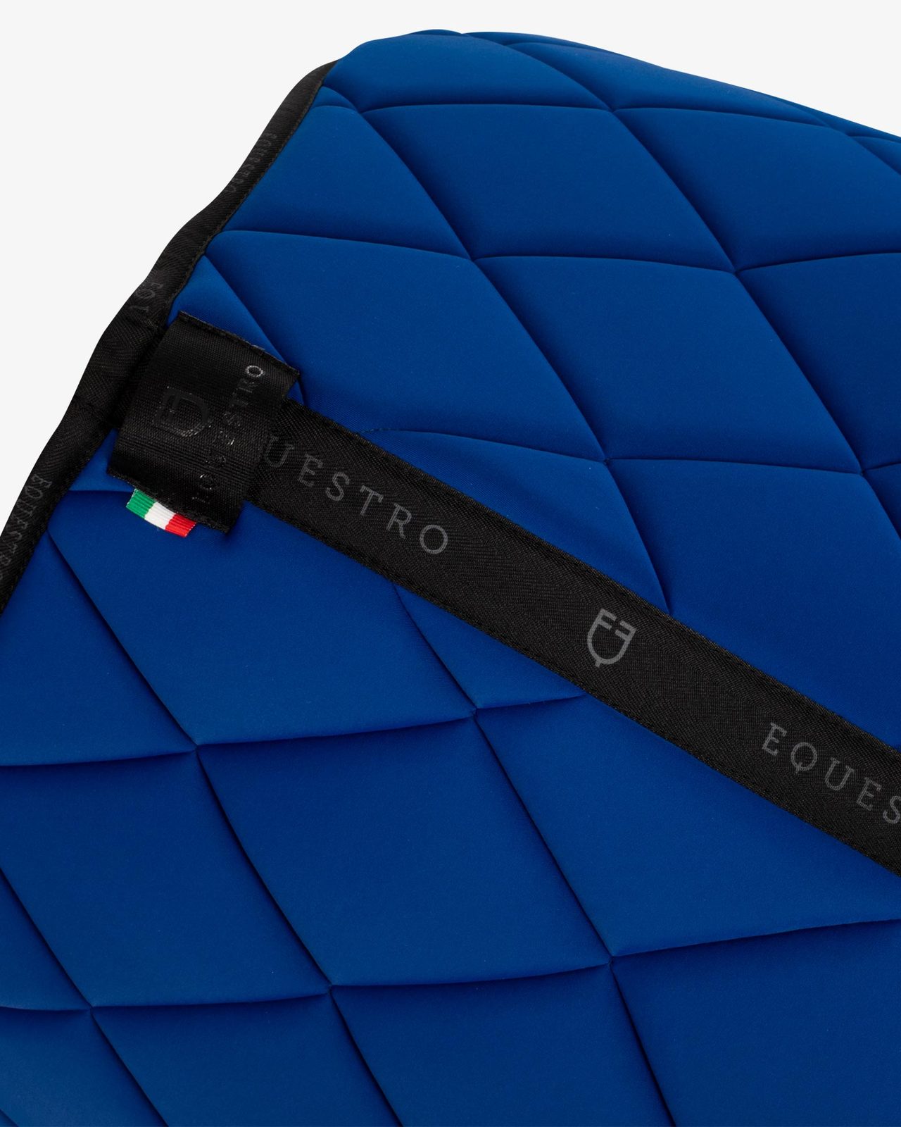 Jumping saddle pad breathable technical fabric
