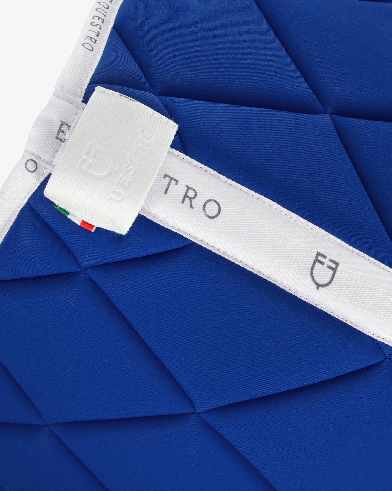 Jumping saddle pad breathable technical fabric