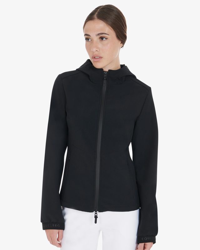 Women's slim fit softshell jacket with concealed pockets