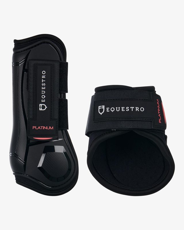 Tendon boots and young horse fetlock set in TPU e neoprene