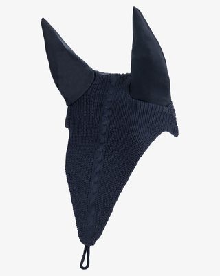 Meshing fly veil with drawstring at the noseband