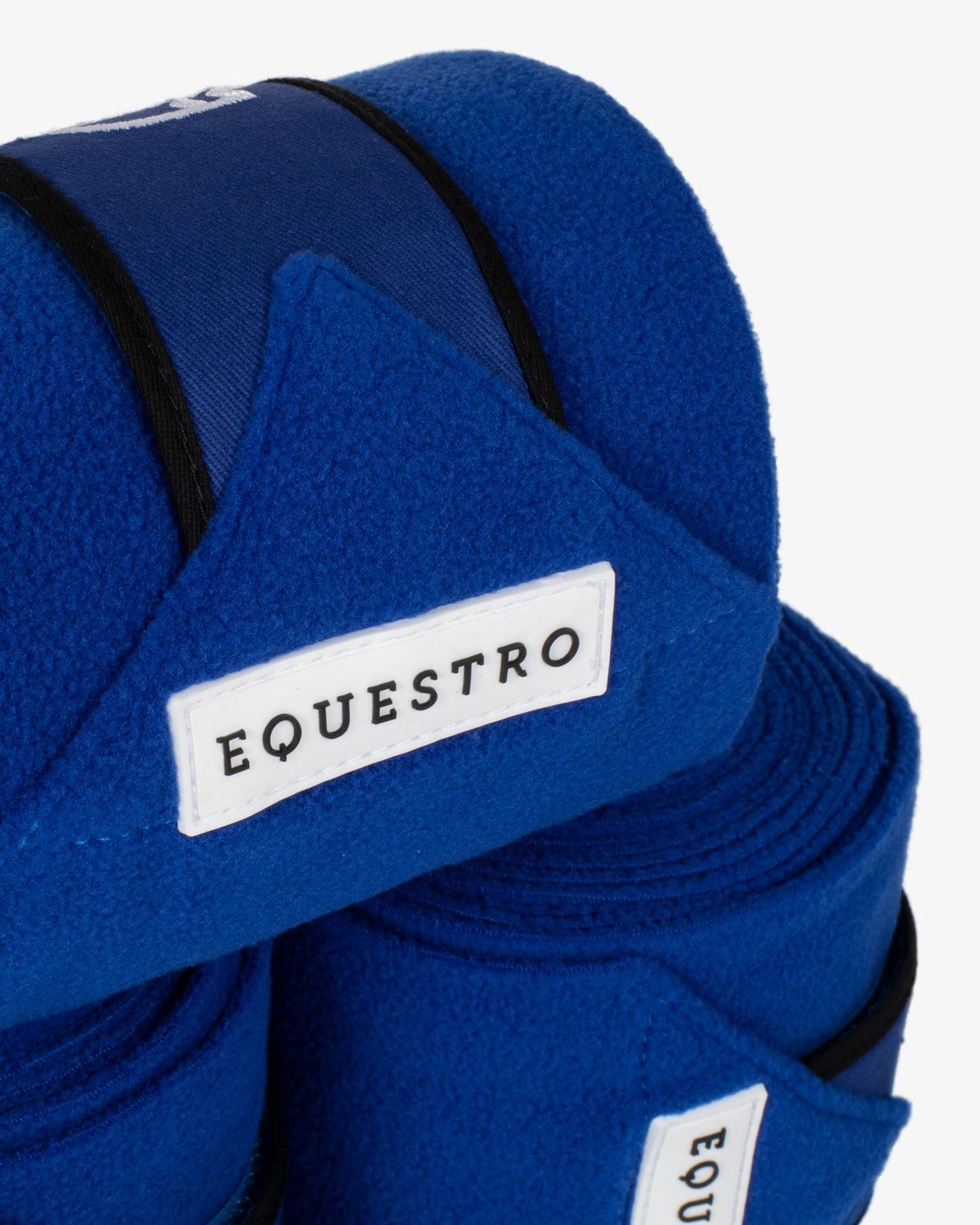 Fleece bandages with hook-and-loop fastening