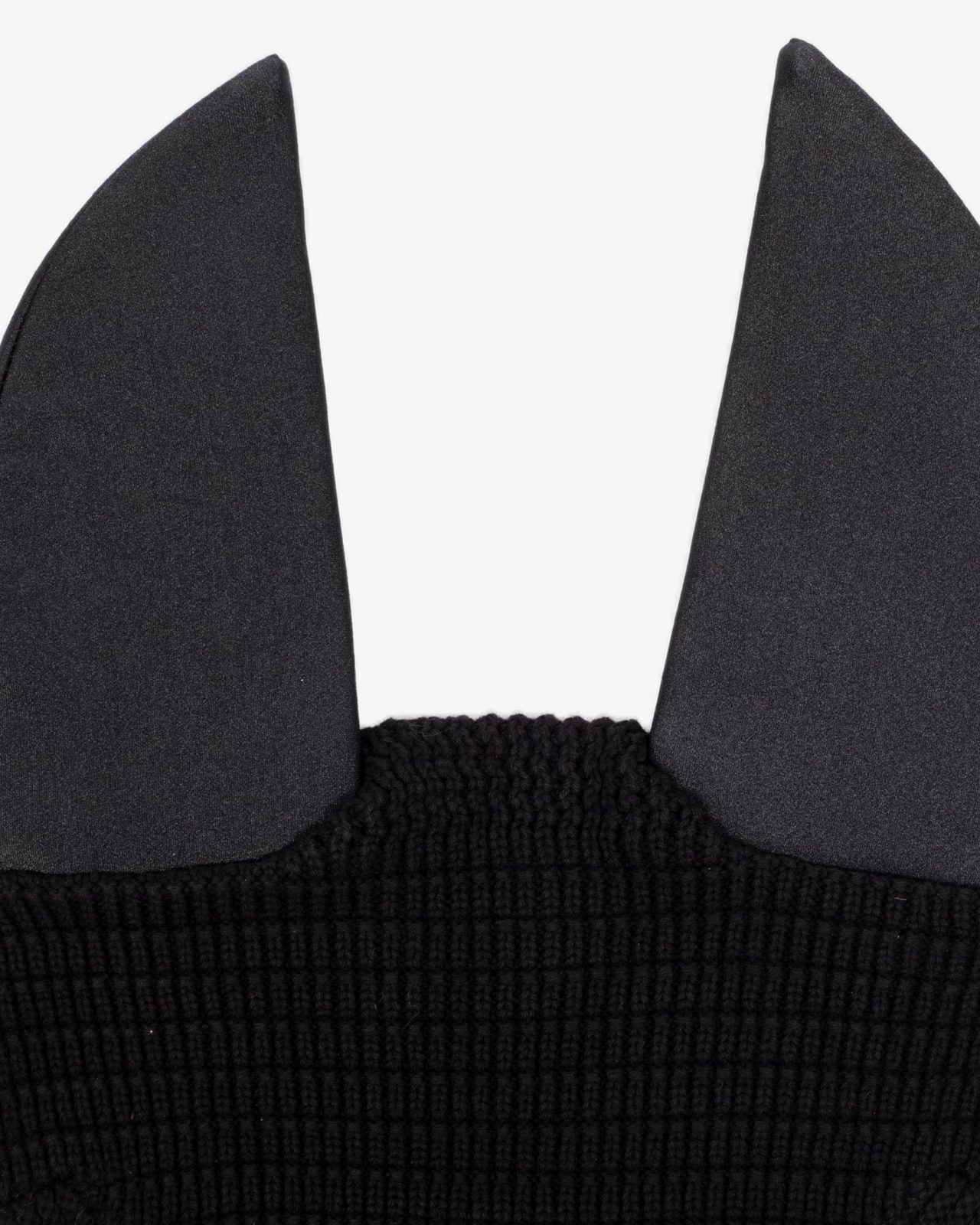 Insonorized fly veil