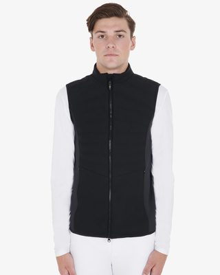 Smanicato uomo slim fit in tessuto tecnico