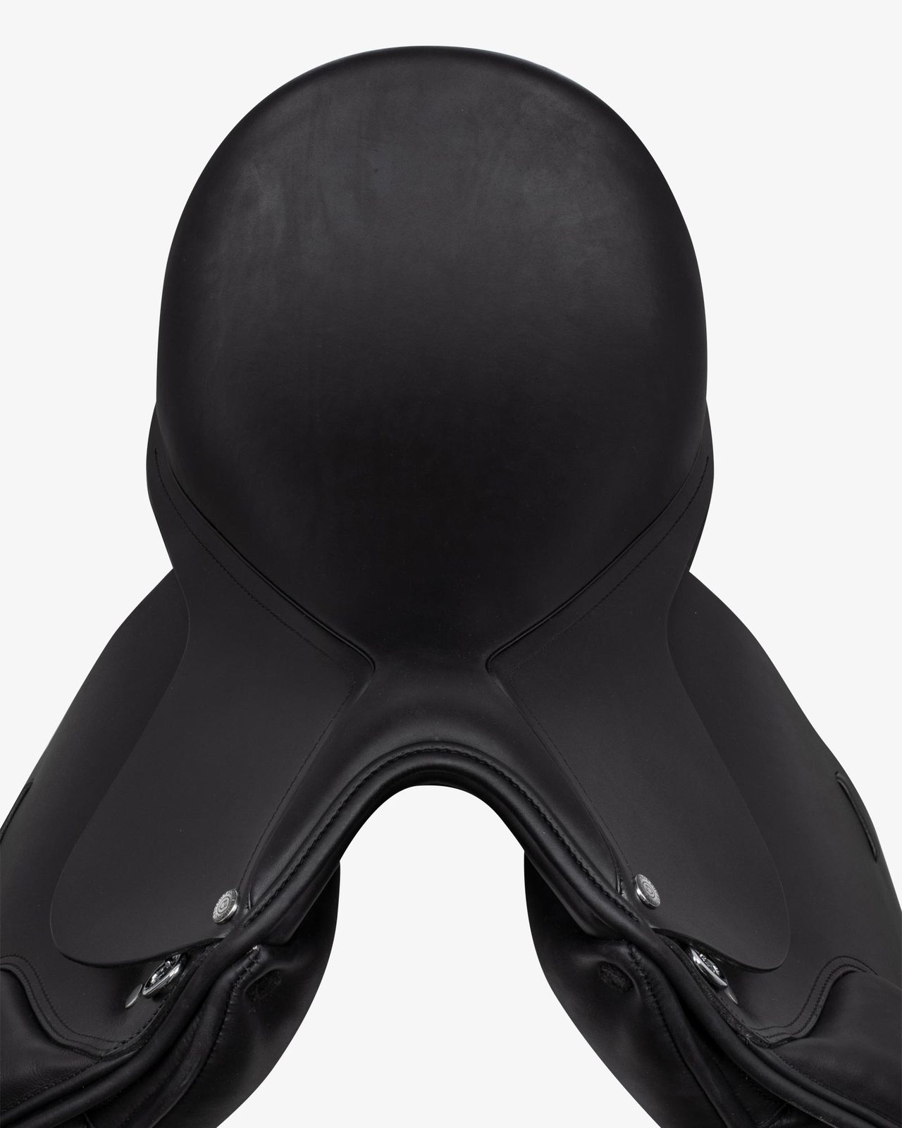 Dressage saddle with long blocks