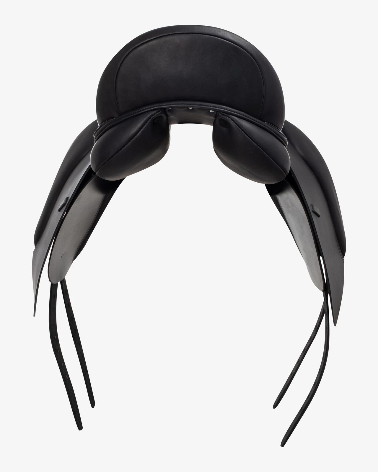 Dressage saddle with long blocks