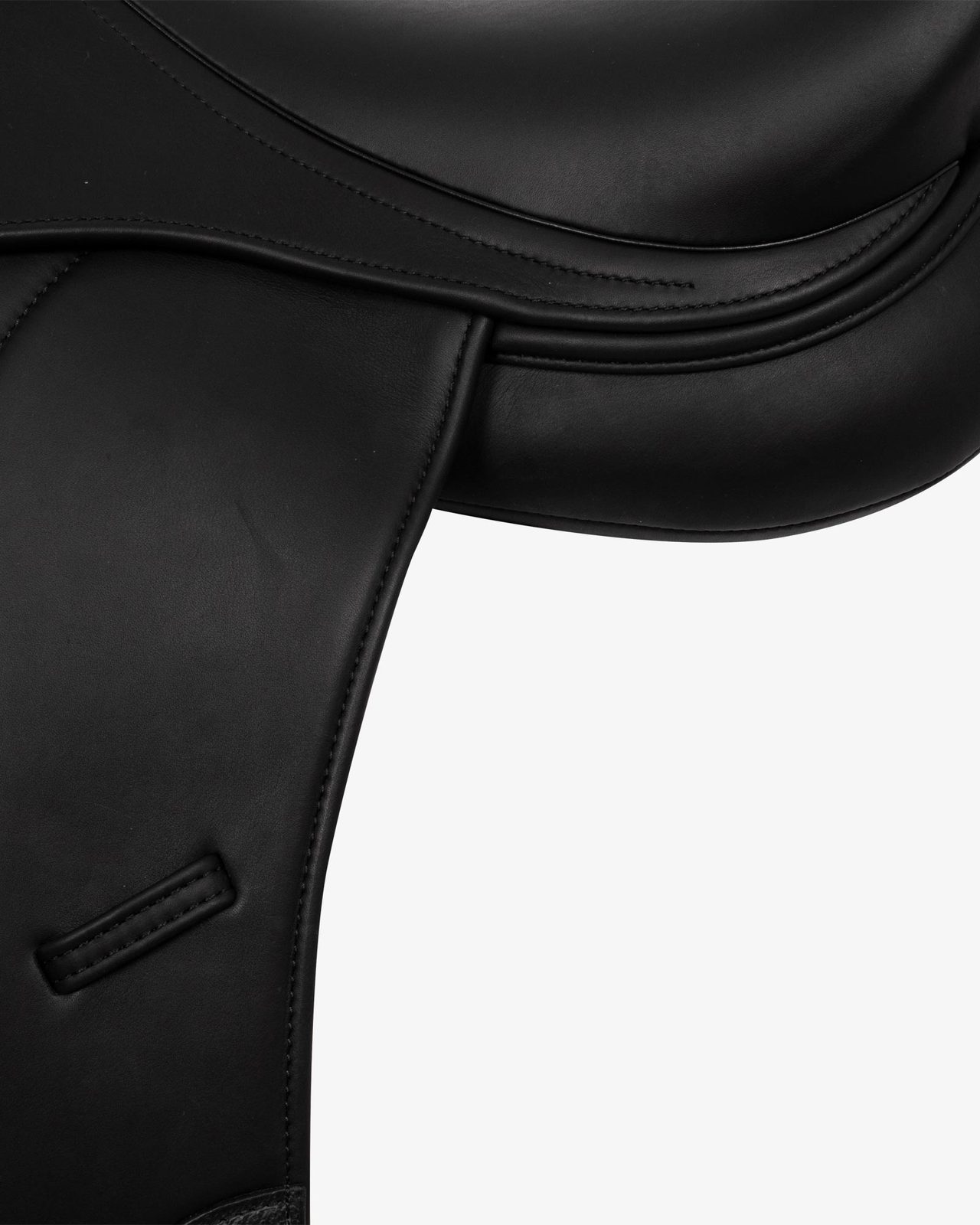 Doubled leather dressage saddle