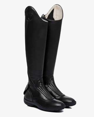 Unisex boots with sporty sole
