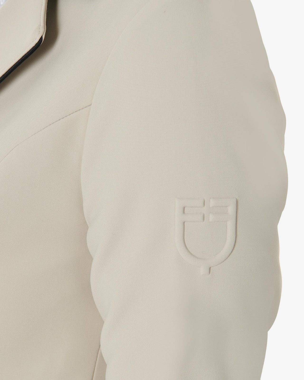 Women's three-button competition jacket