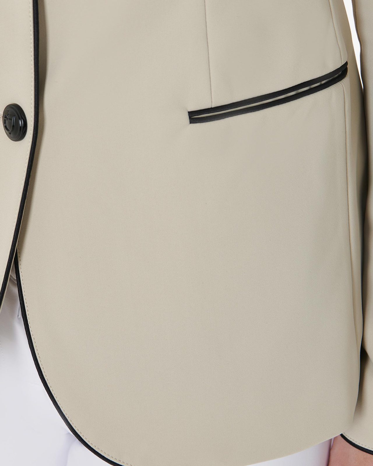 Women's three-button competition jacket