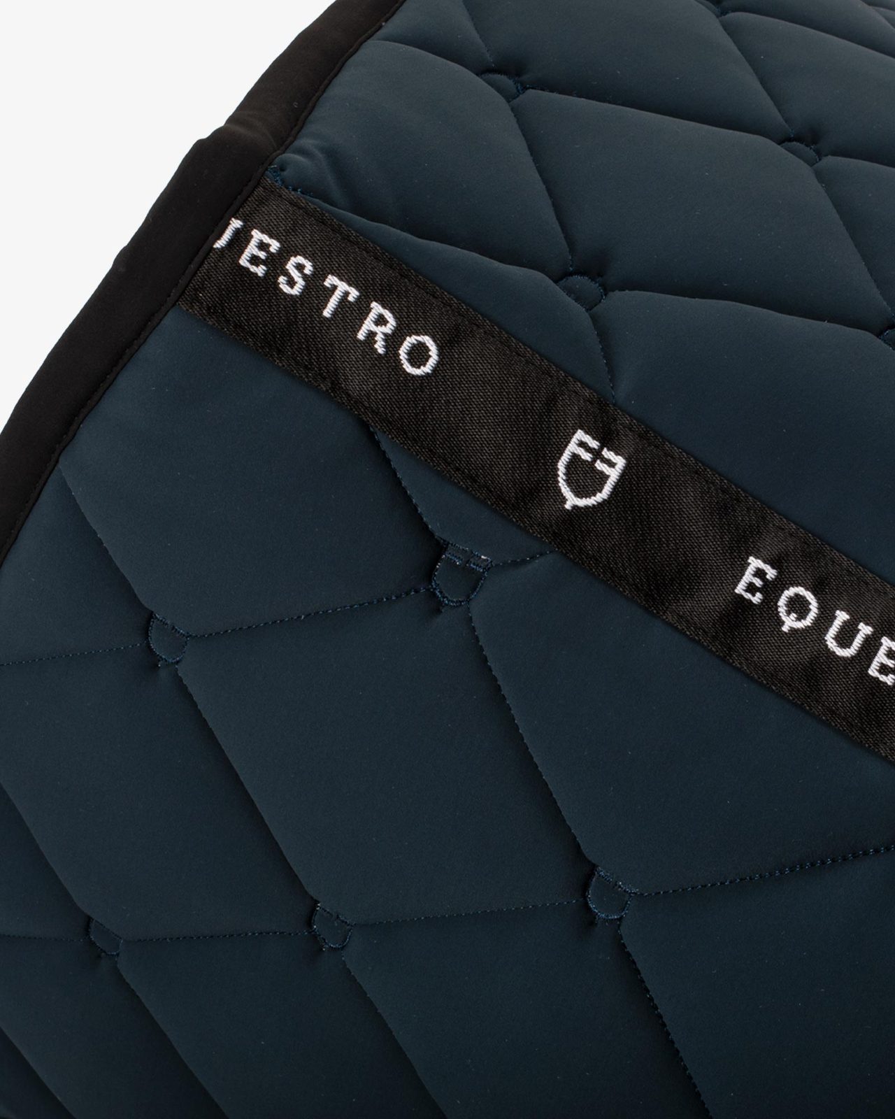 Jumping saddle pad in technical fabric