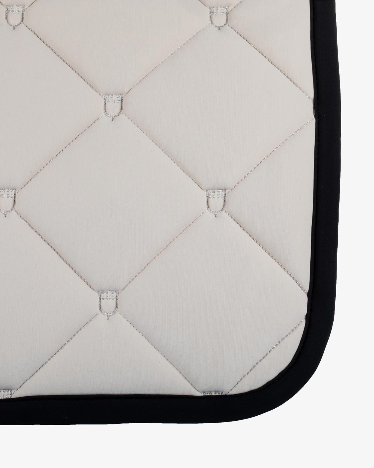 Jumping saddle pad in technical fabric