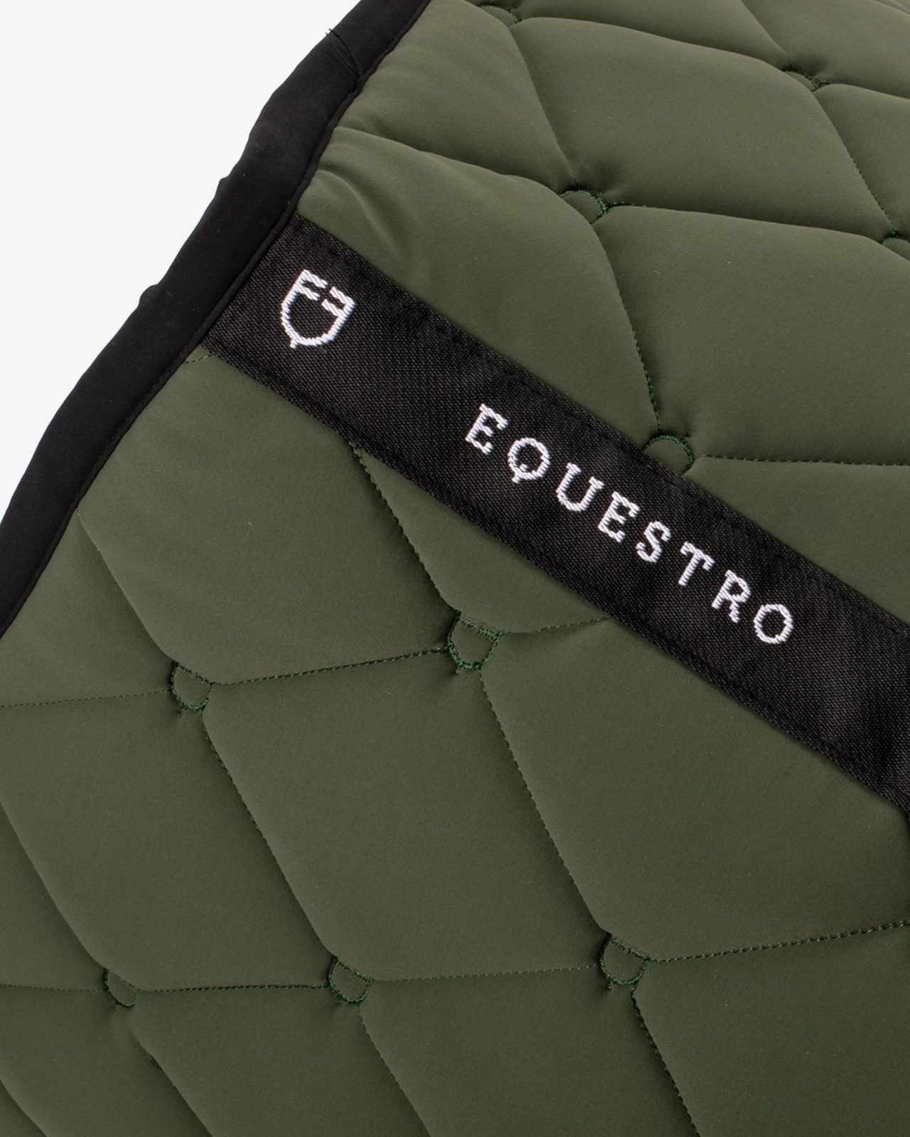 Jumping saddle pad in technical fabric